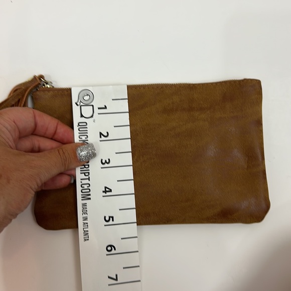 Francesca’s brown suede wristlet w tassel Charging Wristlet Power Bank USB Cord - Picture 10 of 12